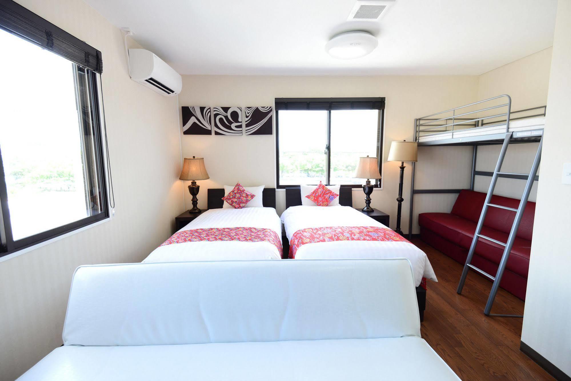 Centurion Hotel Resort Okinawa Nago City מראה חיצוני תמונה