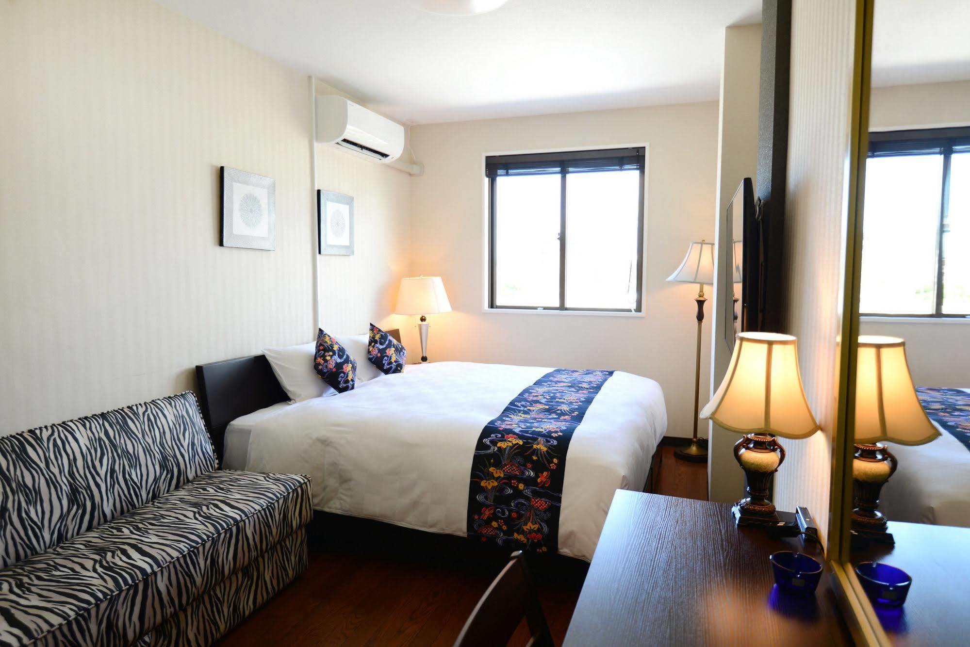 Centurion Hotel Resort Okinawa Nago City מראה חיצוני תמונה