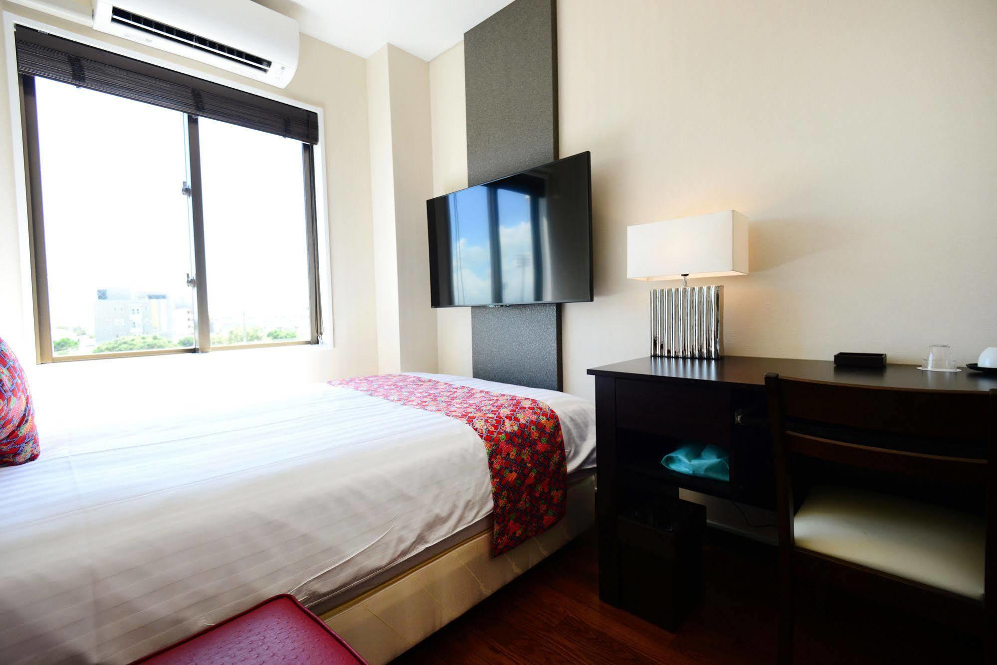 Centurion Hotel Resort Okinawa Nago City מראה חיצוני תמונה
